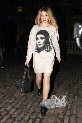 Nicola_Roberts_arriving_at_the_KTZ_fashion_show_21_02_12_28329.jpg