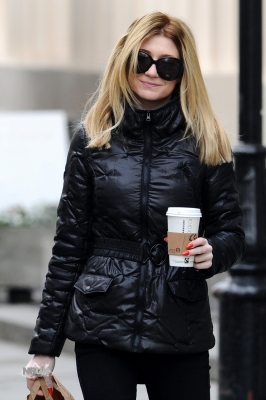 Nicola_Roberts_seen_out_in_South_Kensington_09_02_12_28229.jpg