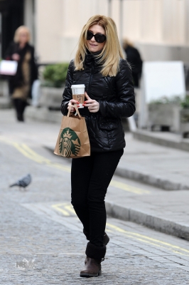 Nicola_Roberts_seen_out_in_South_Kensington_09_02_12_28729.jpg