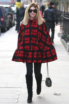 Nicola_Roberts_seen_walking_in_Mayfair_30_01_12_281029.jpg