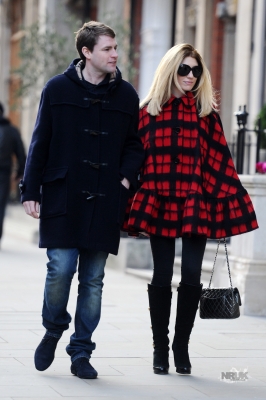 Nicola_Roberts_seen_walking_in_Mayfair_30_01_12_28129.jpg