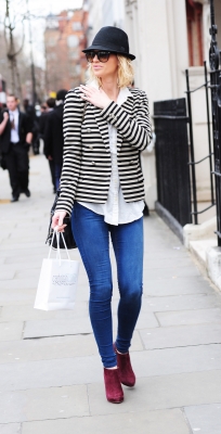 Sarah_Harding_goes_to_a_day_spa_clinic_in_London_21_02_12_28329.jpg