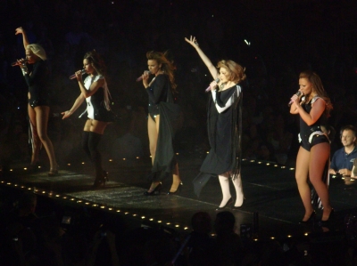 Out_of_Control_Tour_2009_-_London_23_05_09_283529.jpg