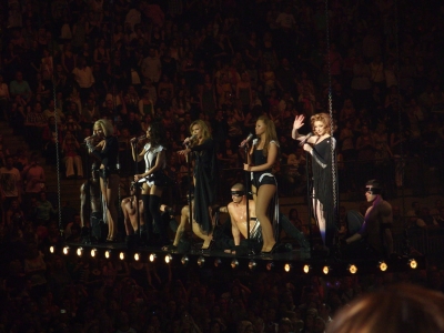 Out_of_Control_Tour_2009_-_London_23_05_09_284529.jpg