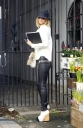 Sarah_Harding_heads_off_to_an_office_meeting_13_01_12_28129.JPG