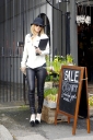 Sarah_Harding_heads_off_to_an_office_meeting_13_01_12_281429.JPG