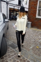 Sarah_Harding_heads_off_to_an_office_meeting_13_01_12_281729.JPG