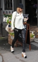 Sarah_Harding_heads_off_to_an_office_meeting_13_01_12_282729.JPG