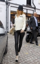 Sarah_Harding_heads_off_to_an_office_meeting_13_01_12_28529.JPG