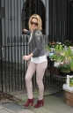 Sarah_Harding_leaves_her_home_in_London_20_01_12_281329.jpg