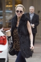 Sarah_Harding_leaving_a_coffee_place_28_02_12_281529.jpg