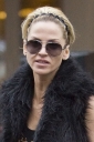 Sarah_Harding_leaving_a_coffee_place_28_02_12_281629.jpg