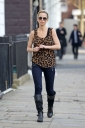 Sarah_Harding_leaving_a_coffee_place_28_02_12_282029.jpg