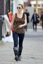 Sarah_Harding_leaving_a_coffee_place_28_02_12_282129.jpg