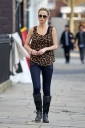 Sarah_Harding_leaving_a_coffee_place_28_02_12_282429.jpg