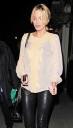 Sarah_Harding_leaving_a_restaurant_with_her_mum_02_02_12_28629.jpg