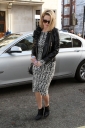 Sarah_Harding_leaving_her_apartment_12_01_12_282329.JPG