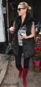 Sarah_Harding_leaving_her_home_in_North_London__London2C_England_17_02_12_282429.jpg