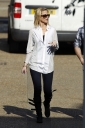 Sarah_Harding_leaving_her_management_offices_12_03_12_28329.jpg