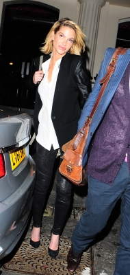 Sarah_Harding_leaving_the_Theatre_Royal_Haymarket_06_03_12_28629.jpg