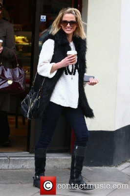Sarah_Harding_out_and_about_in_Primrose_Hill__London2C_England_16_02_12_282529.jpg