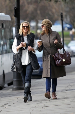 Sarah_Harding_out_and_about_in_Primrose_Hill__London2C_England_16_02_12_284329.jpg