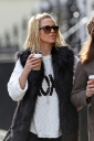 Sarah_Harding_out_and_about_in_Primrose_Hill__London2C_England_16_02_12_285729.jpg