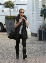 Sarah_Harding_out_in_West_London_25_02_12_281329.jpg