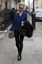 Sarah_Harding_seen_going_to_the_doctors_06_03_12_28129.jpg