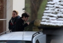 Sarah_Harding_seen_having_a_cigarette_break_01_02_12_281829.jpg