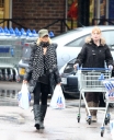 Sarah_Harding_seen_shopping_at_Tesco_04_03_12_28829.jpg