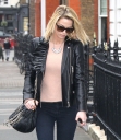 Имя файла=Sarah_Harding_shopping_in_central_London_29_02_12_284629.jpg
Размер файла=585КБ
Размеры=2100x2421
Дата=Март 16, 2012 Sarah_Harding_shopping_in_central_London_29_02_12_284629.jpg