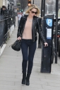 Имя файла=Sarah_Harding_shopping_in_central_London_29_02_12_285029.jpg
Размер файла=668КБ
Размеры=2100x3150
Дата=Март 16, 2012 Sarah_Harding_shopping_in_central_London_29_02_12_285029.jpg