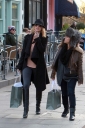 Sarah_Harding_shops_in_Primrose_Hill_13_01_12_282029.jpg
