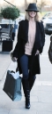 Sarah_Harding_shops_in_Primrose_Hill_13_01_12_283329.jpg