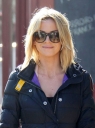 Sarah_Harding_takes_her_dog_for_a_walk_23_02_12_28629.jpg