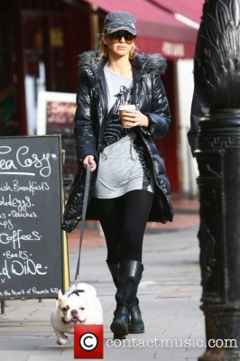 Sarah_Harding_walking_her_dog_Claude_in_North_London__It_was_Claude_s_first_walk_in_a_week_after_he_suffered_a_slipped_disc__London2C_England_20_02_12_281129.jpg