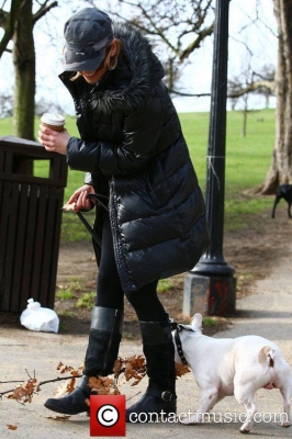 Sarah_Harding_walking_her_dog_Claude_in_North_London__It_was_Claude_s_first_walk_in_a_week_after_he_suffered_a_slipped_disc__London2C_England_20_02_12_28329.jpg