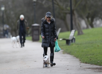 Sarah_Harding_walking_her_dog_Claude_in_North_London__It_was_Claude_s_first_walk_in_a_week_after_he_suffered_a_slipped_disc__London2C_England_20_02_12_284129.jpg