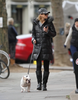Sarah_Harding_walking_her_dog_Claude_in_North_London__It_was_Claude_s_first_walk_in_a_week_after_he_suffered_a_slipped_disc__London2C_England_20_02_12_284829.jpg