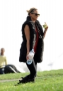 Sarah_Harding_walking_her_dogs_in_Primrose_Hill_10_03_12_284029.jpg