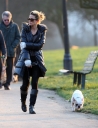 Sarah_Harding_walks_her_dog_07_02_12_28429.jpg