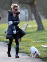 Sarah_Harding_walks_her_dog_07_02_12_28529.jpg