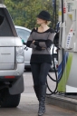 Sarah_Harding_walks_her_dog_21_01_12_284529.jpg