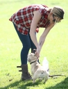 Имя файла=Sarah_Harding_walking_her_dogs_in_Primrose_Hill_15_03_12_282129.jpg
Размер файла=982КБ
Размеры=2582x3369
Дата=Март 16, 2012 Sarah_Harding_walking_her_dogs_in_Primrose_Hill_15_03_12_282129.jpg