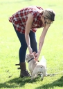 Имя файла=Sarah_Harding_walking_her_dogs_in_Primrose_Hill_15_03_12_282229.jpg
Размер файла=671КБ
Размеры=2296x3215
Дата=Март 16, 2012 Sarah_Harding_walking_her_dogs_in_Primrose_Hill_15_03_12_282229.jpg