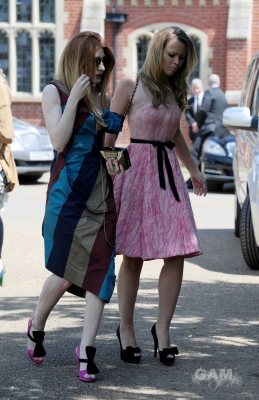 Kim_and_Nicola_attend_a_friends_wedding_in_Berkshire_3_06_11_281529.jpg
