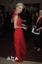 Kim_and_Sarah_at_the_2011_Orange_BAFTA_13_02_11_285929.jpg