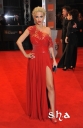 Kim_and_Sarah_at_the_2011_Orange_BAFTA_13_02_11_287129.jpg