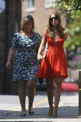 Kim_Nicola_arriving_at_Burgh_House_Hamstead_Museum_24_07_11_283129.jpg